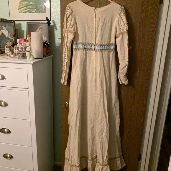 Vintage 1960s/70s black label Gunne Sax medieval revival maxi dress